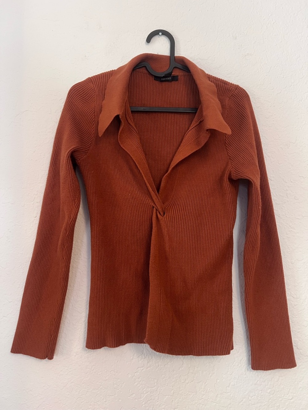 Forever 21 Rust Ribbed V-Neck Collared Top